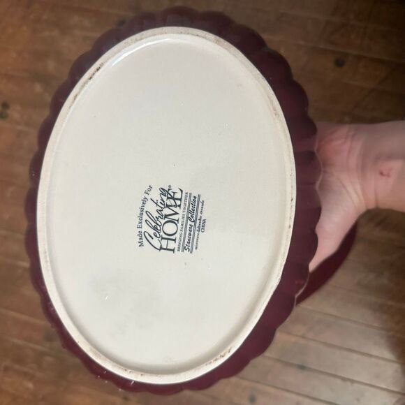 Celebrating Home stoneware berry 4 quart bean pot - Picture 6 of 9